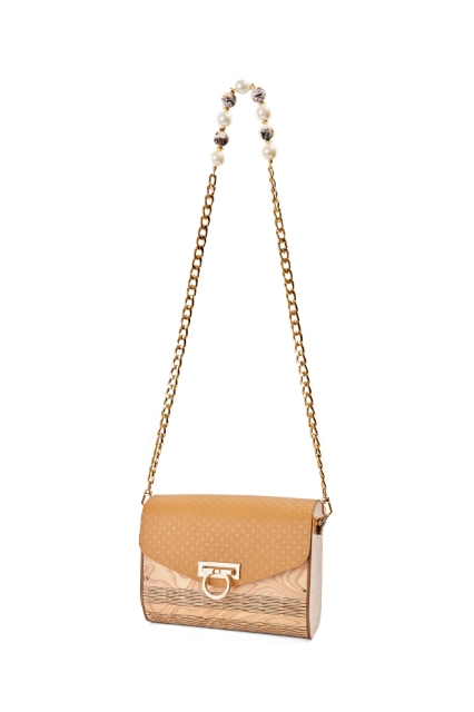 Aura Charming Taba resmi