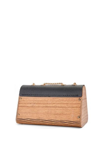 Livia Olea Black resmi