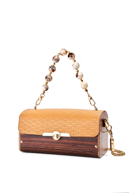 Myra Terra Taba resmi