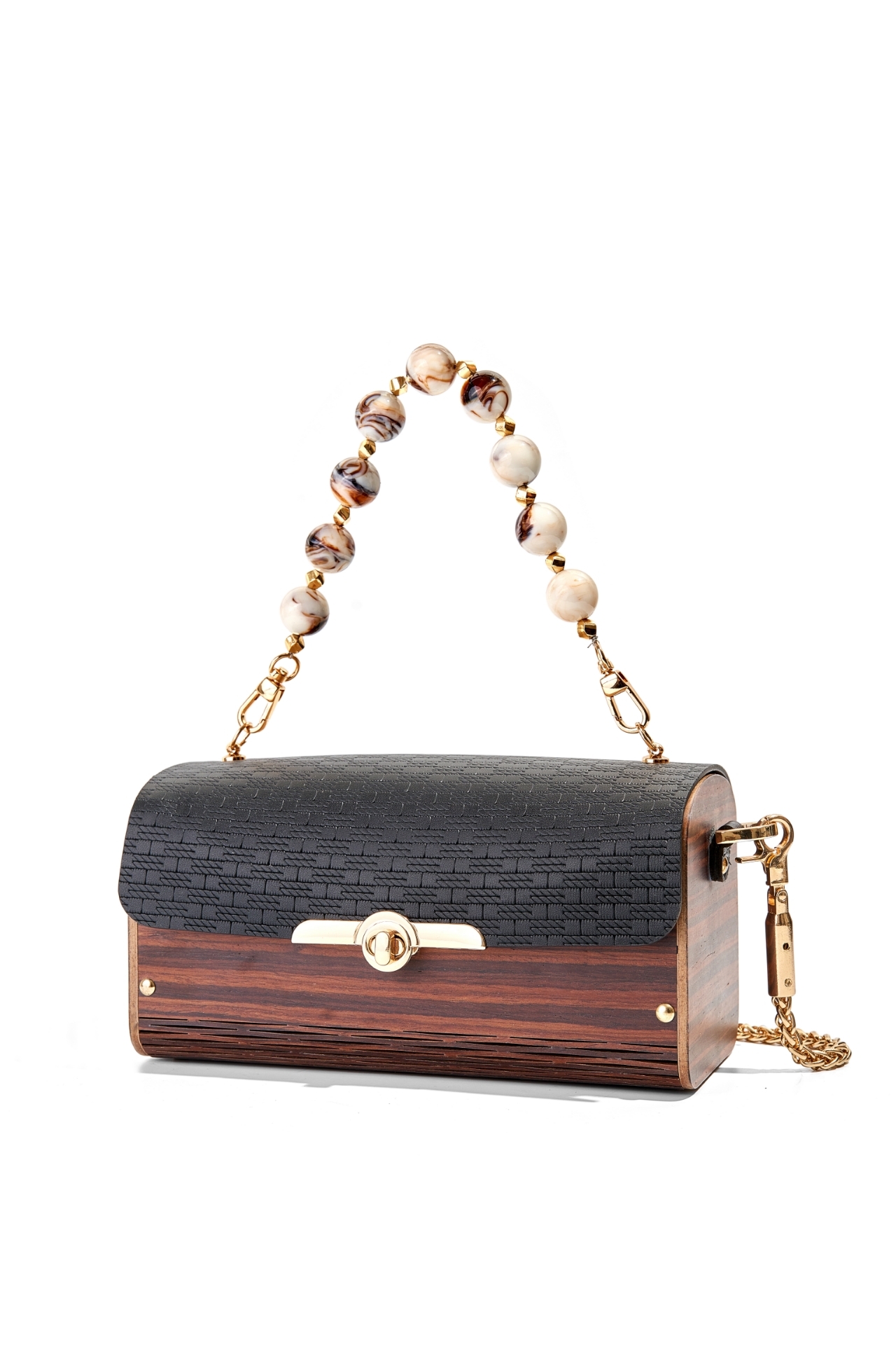 Myra Terra Black resmi