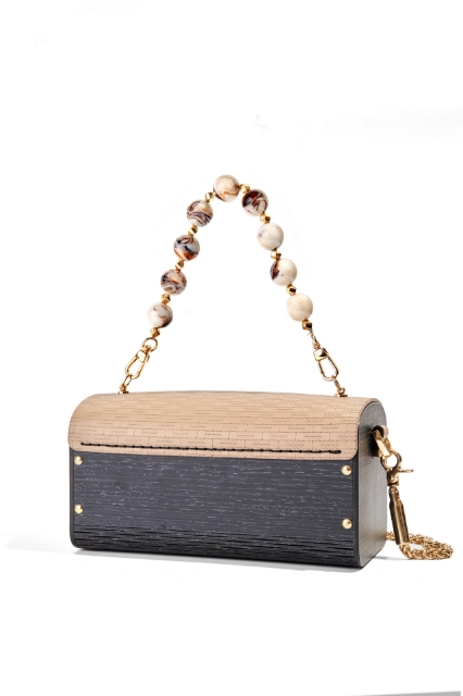 Myra Noir Beiege resmi