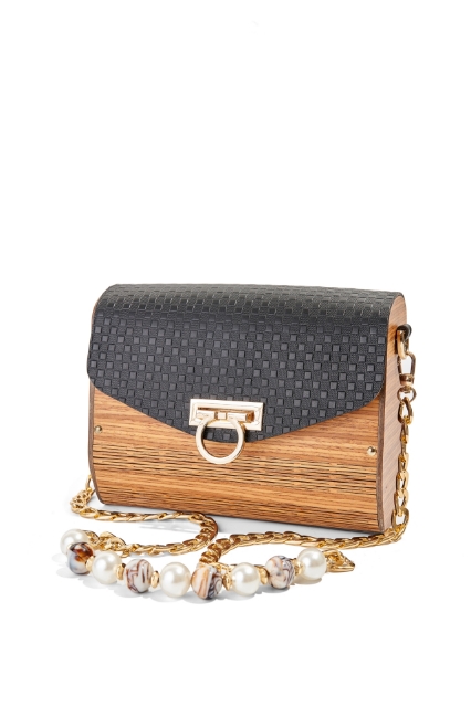 Aura Olea Black resmi