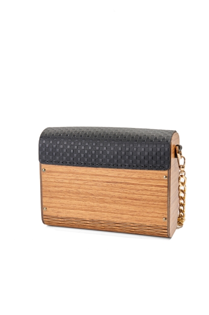 Aura Olea Black resmi