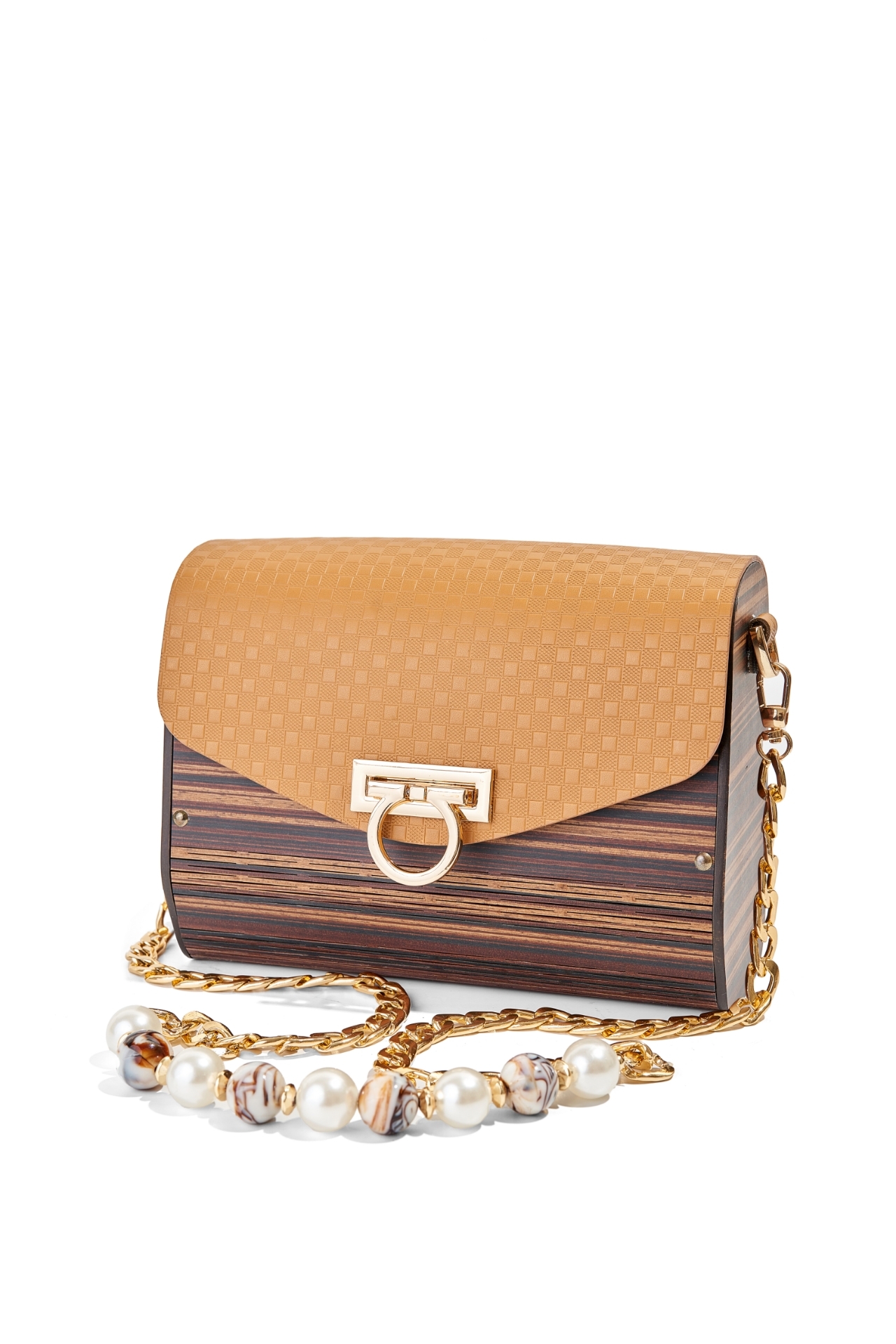 Aura Rosso Taba resmi