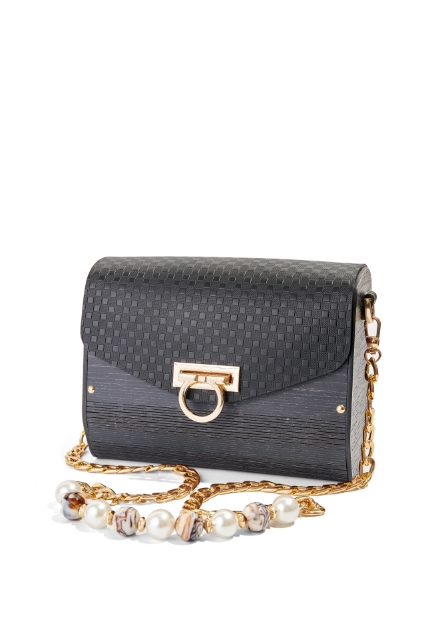 Aura Noir Black resmi