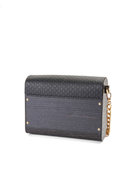 Aura Noir Black resmi