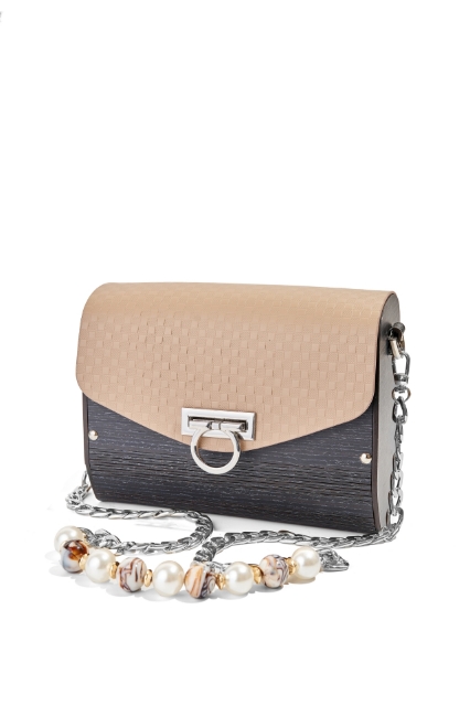 Aura Noir Beiege resmi