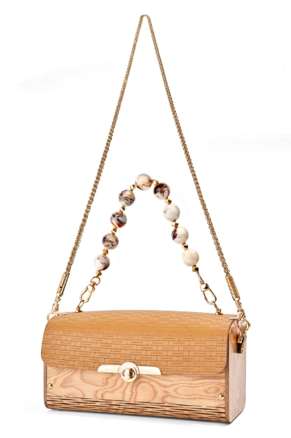 Myra Charming Taba  resmi