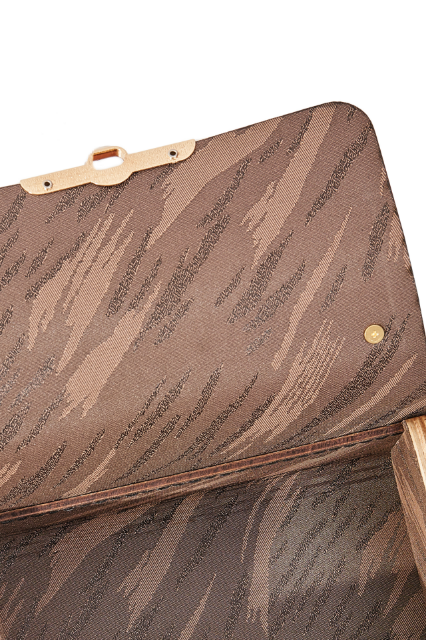 Myra Charming Taba  resmi