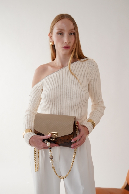 Aura Olea Beiege resmi